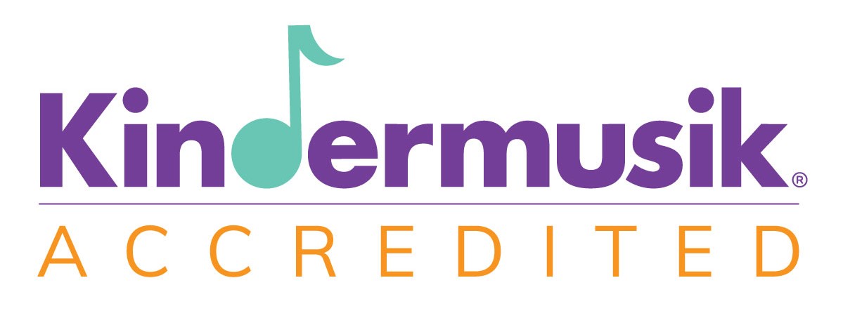 KindermusikAccredited_Color cropped Acreddited logo